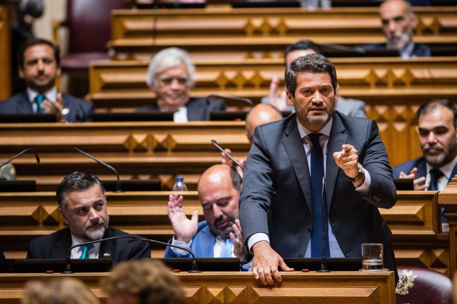 Portugal: centro e ultradireita crescem com encolhimento da esquerda