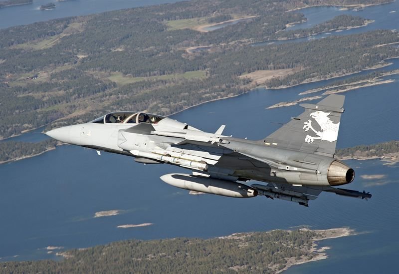 Secretário dos EUA diz que militares prepararam planos para atacar o Irã