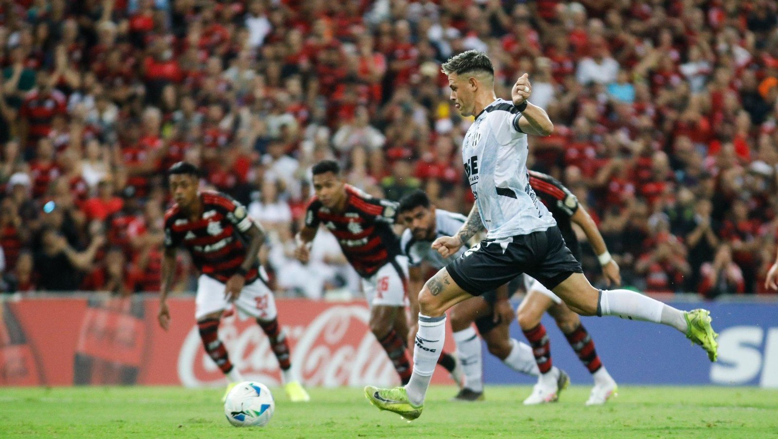 Central Córdoba “surfa” em vitória do Flamengo sobre o Chelsea; entenda