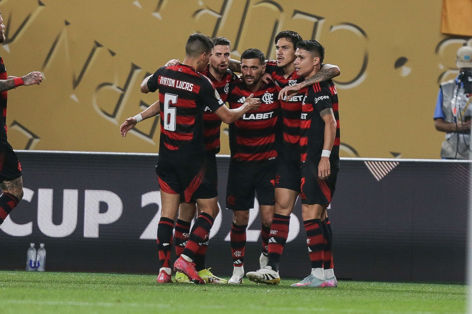 Flamengo embolsa valor milionário por vitória sobre o Espérance no Mundial