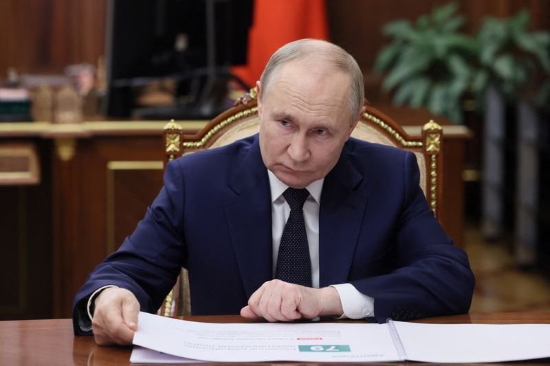 Rússia está pronta para nova rodada de negociações com Ucrânia, diz Putin