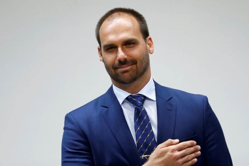 “Nosso objetivo é te tirar da Corte”, diz Eduardo Bolsonaro sobre Moraes