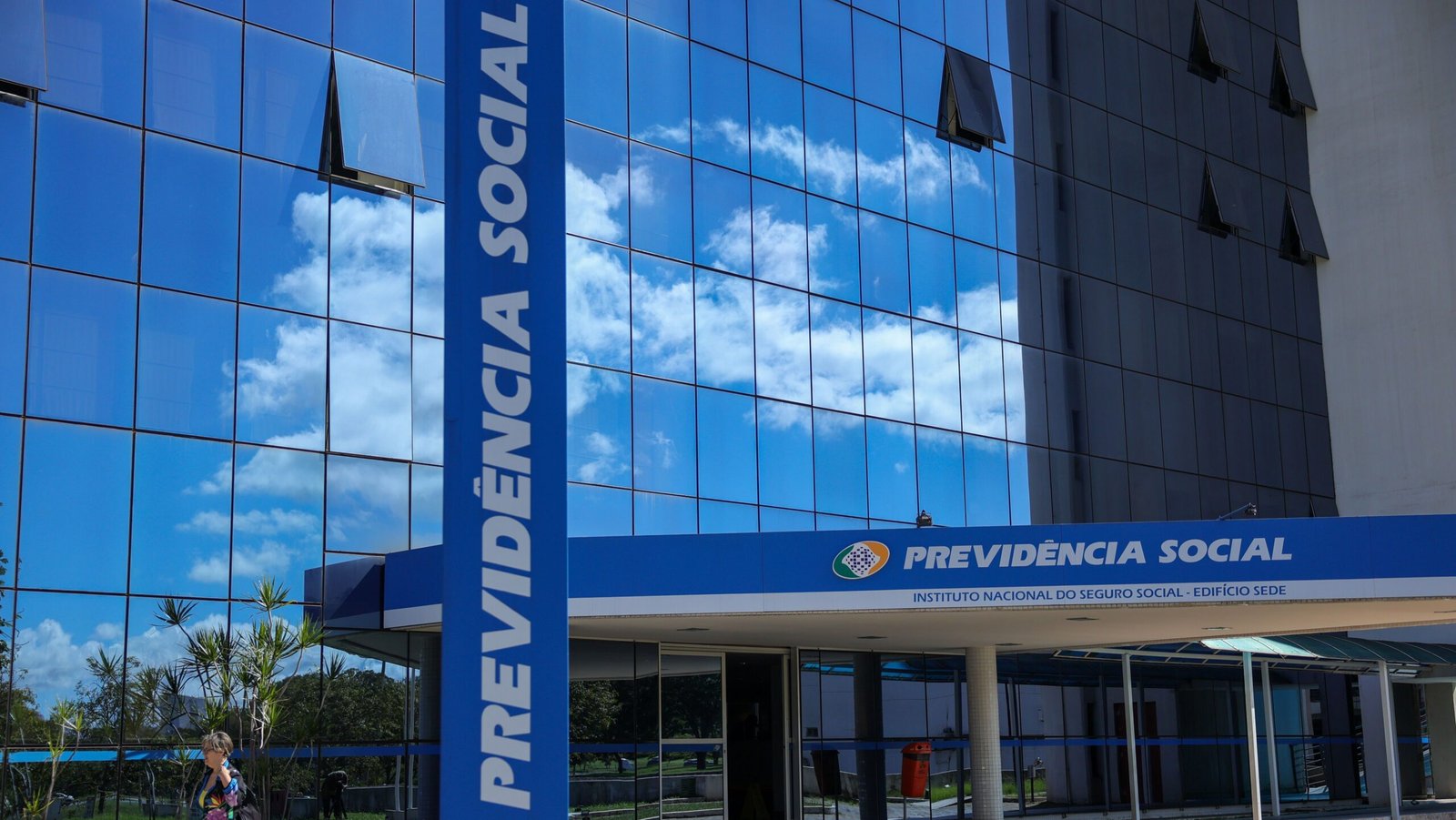 INSS: O que se sabe sobre plano para ressarcir aposentados e como solicitar