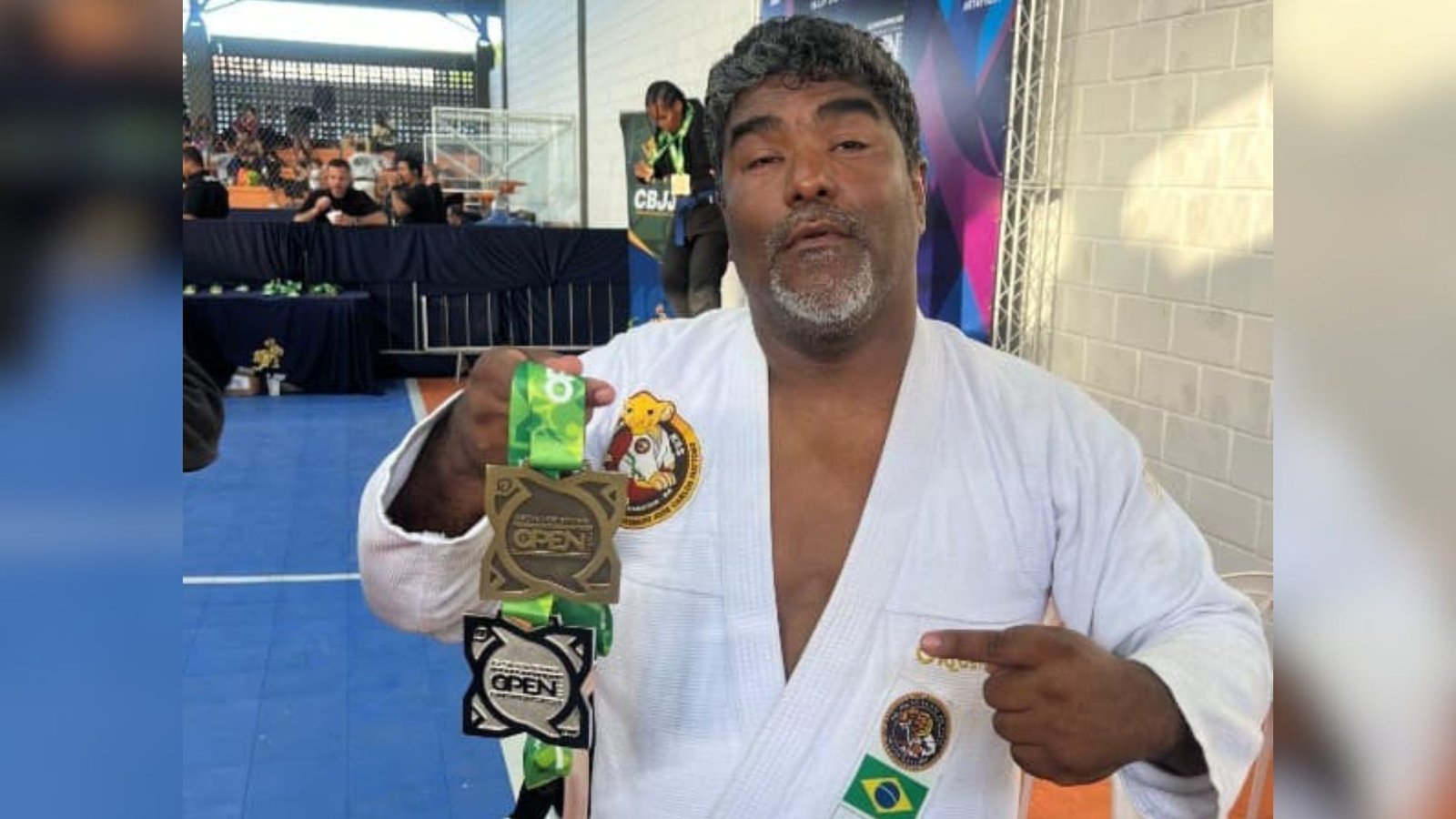 Professor Mattoso conquista dois pódios no Salvador Internacional Open de Jiu-Jitsu e leva medalhas de prata e bronze para o Mucuri