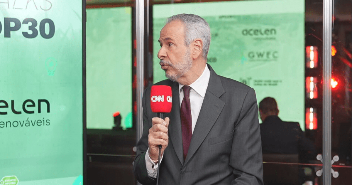 Agenda do clima projeta Brasil para economia mundial, diz Corrêa do Lago
