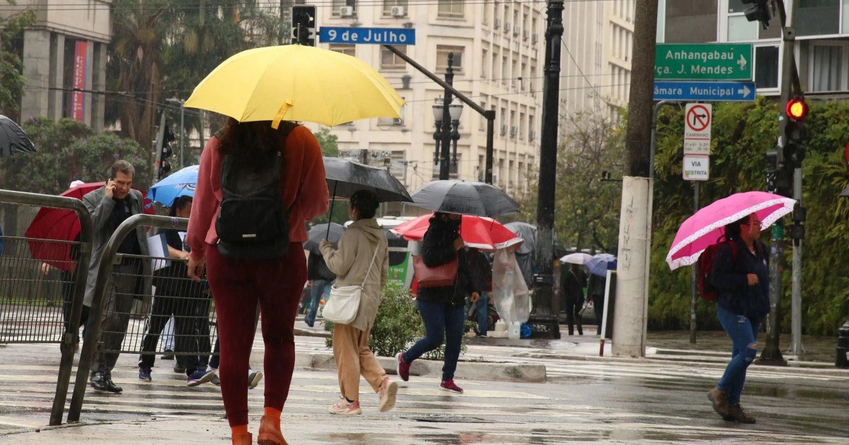 Instabilidades ganham força e terça-feira será de chuva em São Paulo