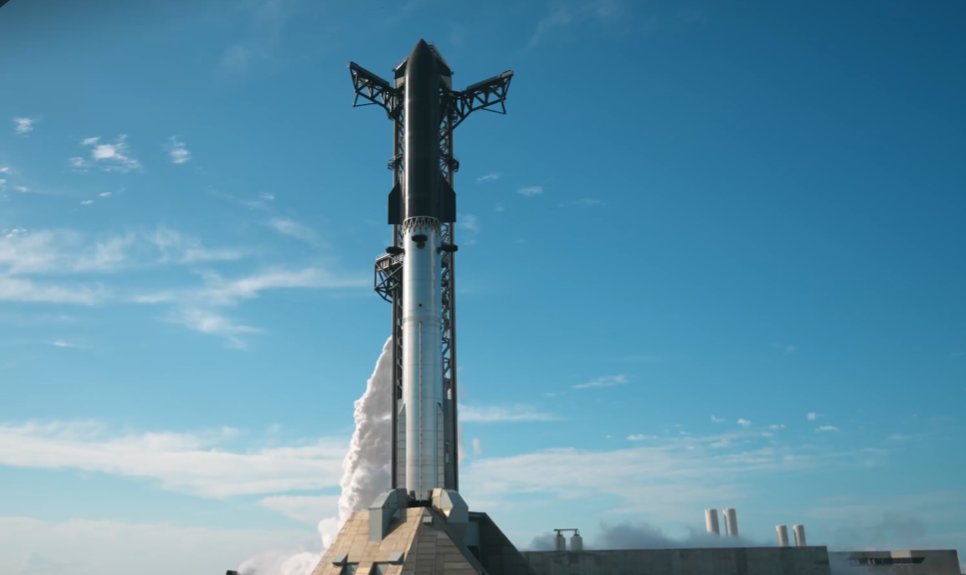 Empresa de Musk prevê transporte para Lua e Marte