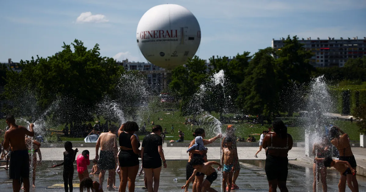 Turistas deixam Paris mais cedo após sofrerem com onda de calor