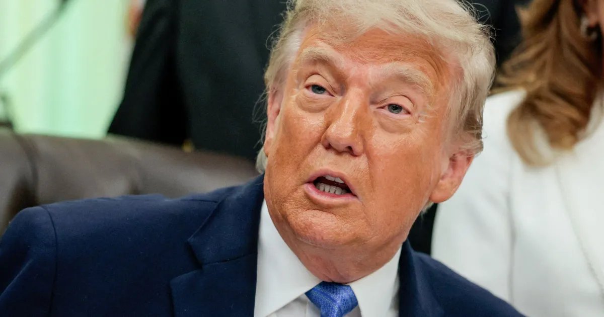 Trump invoca lei da Guerra Fria para reforçar produção de munições e armas