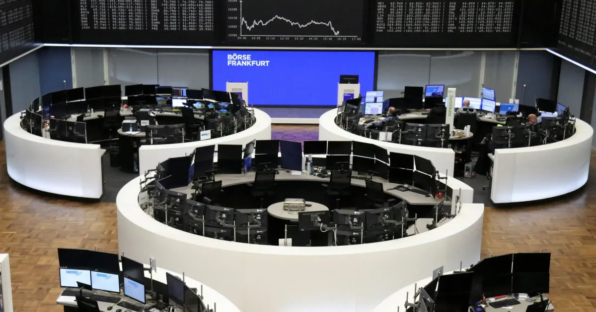 Bolsas da Europa fecham em alta com balanços no radar e alívio no petróleo