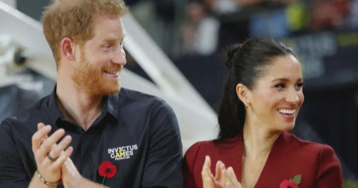 Rei Charles recebe príncipe Harry, Meghan e os dois filhos do casal, diz TV