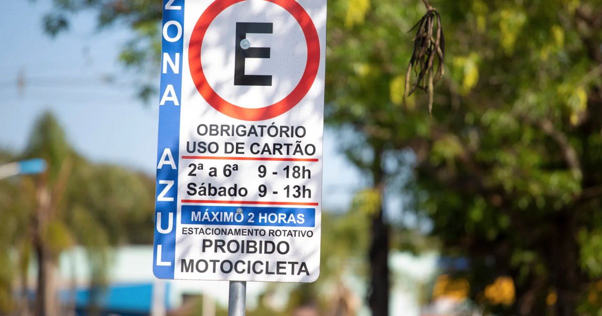 Zona Azul vai parar de tirar pontos da CNH? Entenda o PL aprovado