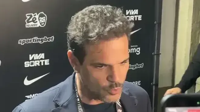 Dirigente do Vasco sobre árbitro de duelo contra Vitória: “Grotesco”