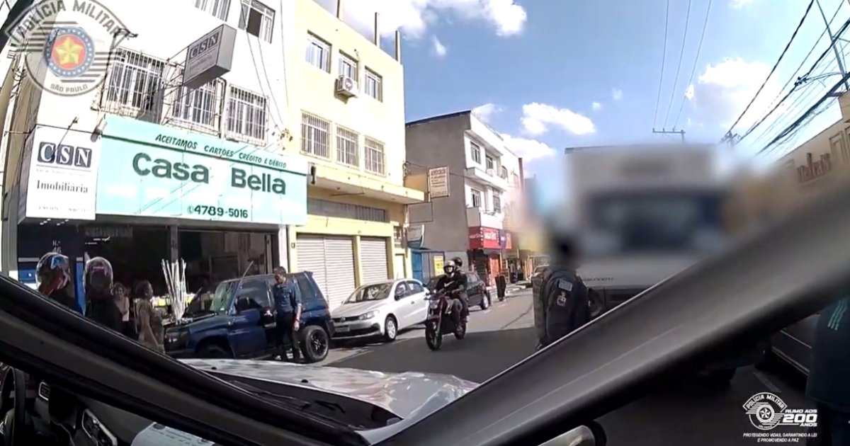 Homem é preso por ameaçar ex-companheira e filhos em SP; veja imagens