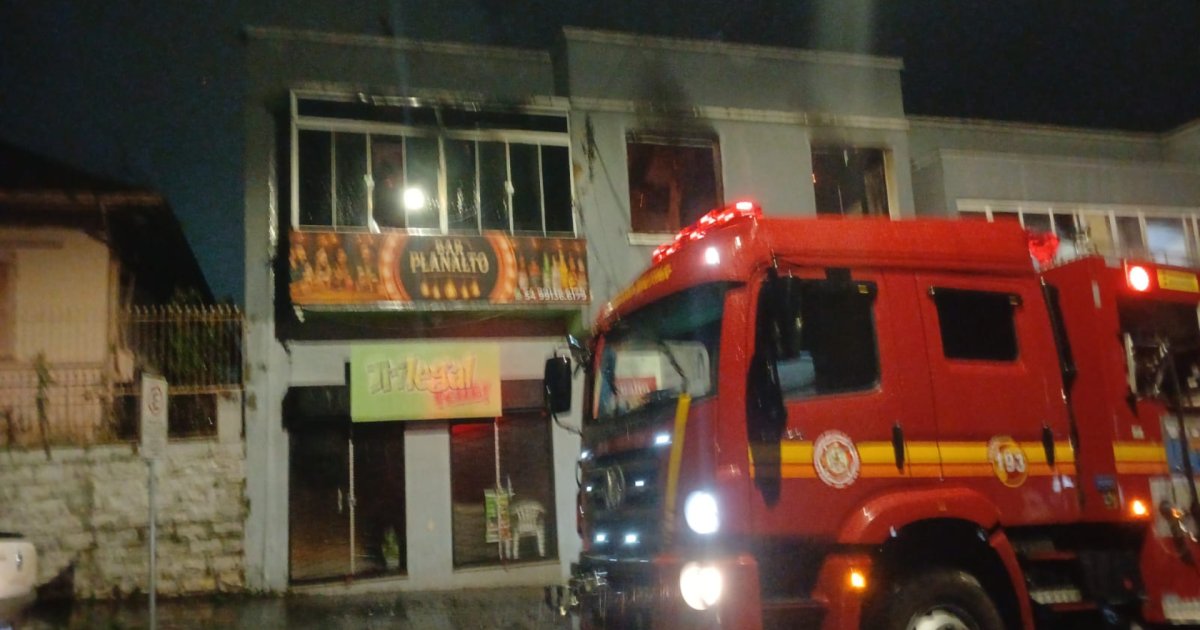 Incêndio em hotel no RS é investigado como tentativa de feminicídio