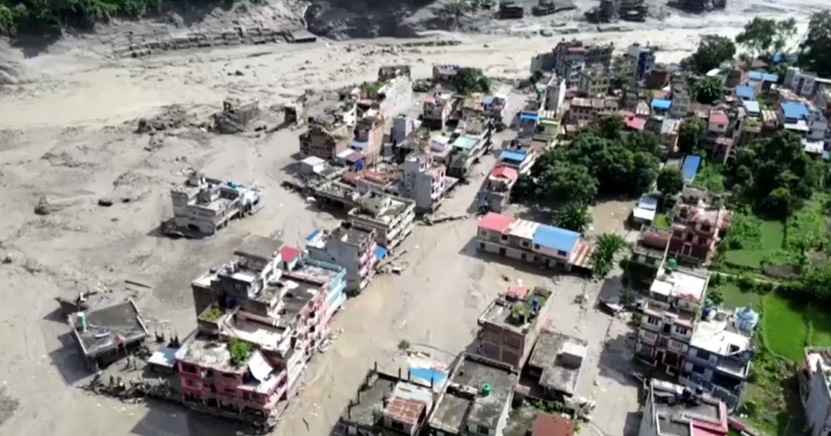 Mudanças climáticas estão tornando Himalaia vulnerável, diz premiê do Nepal