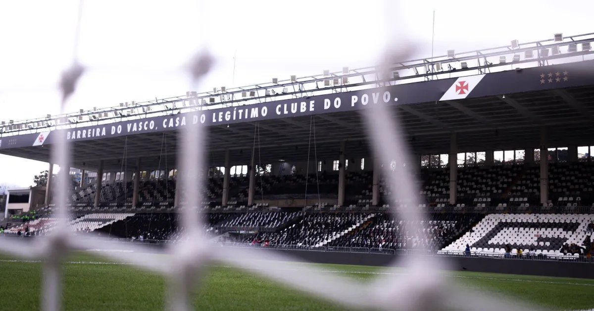 Contra o Santos, Vasco retoma foco na fuga do rebaixamento no Brasileirão