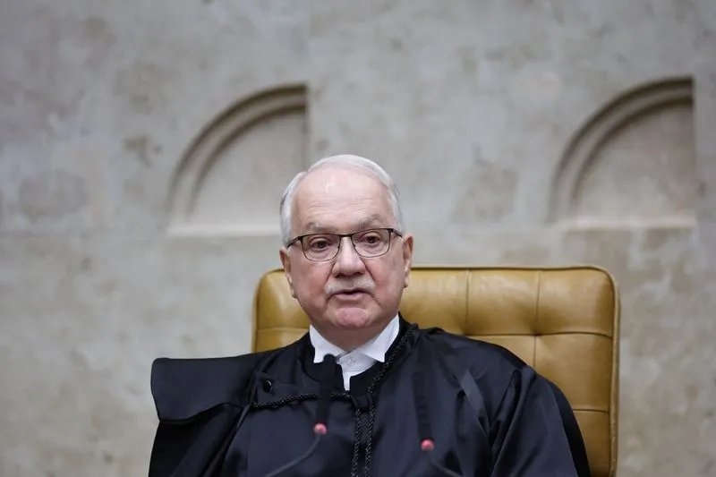 Fachin diz que resposta à crise do STF será firme, proporcional e rigorosa