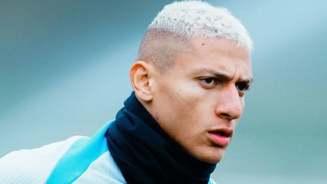 Encostado no Tottenham, Richarlison é escalado pelo time sub-21 aos 29 anos